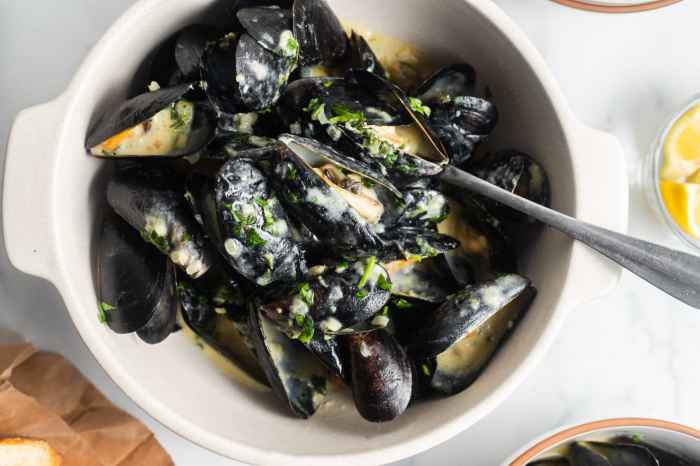 Recipe for mussels in cream sauce